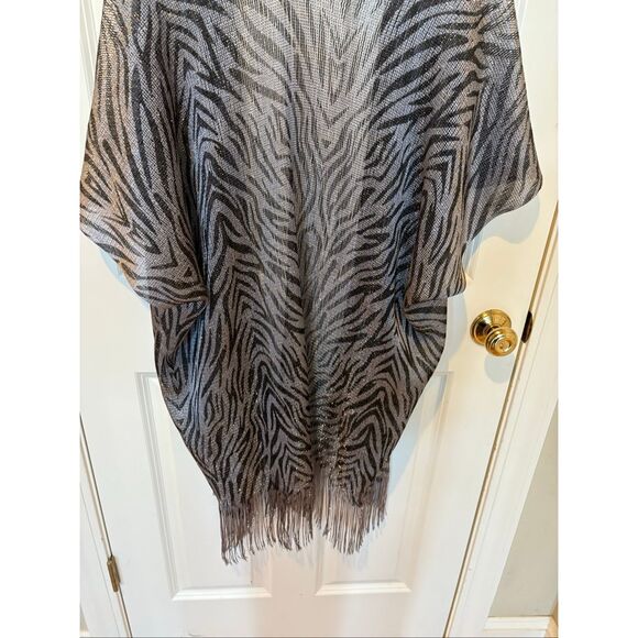 Grey Zebra Print Poncho/Shawl - Picture 3 of 9